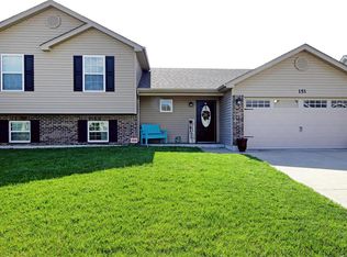 151 Shadow Pointe Dr, Wentzville, MO 63385