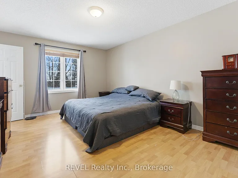 5 Barbara Ave — Photo 33