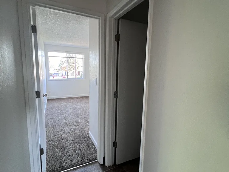 3472-3482 Hadley St NE — Photo 6