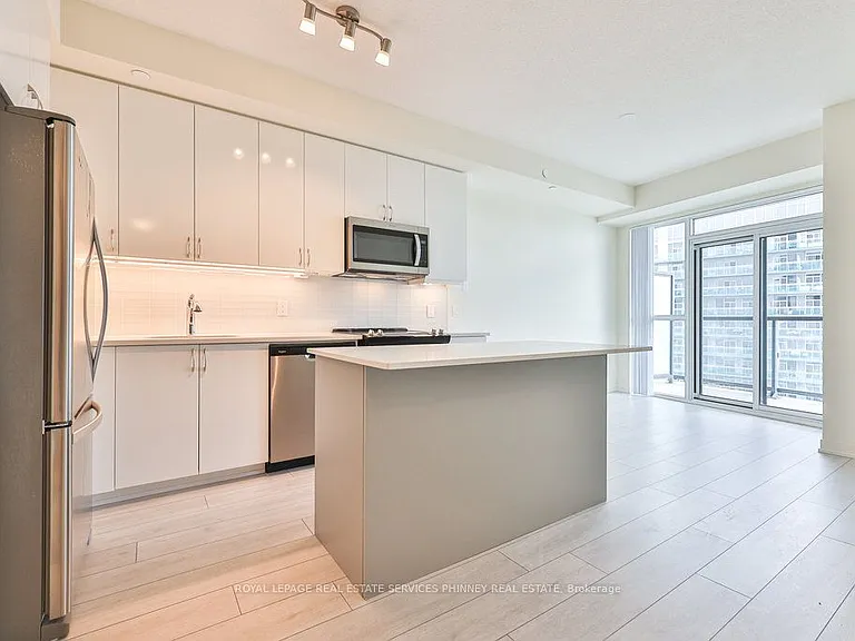 38 Annie Craig Dr #3701 — Photo 1