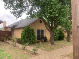 2404 Pecan Grove Ct, Irving, TX 75060