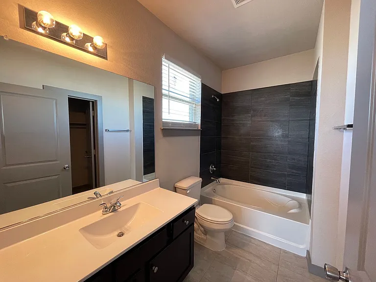 10604 Tube Dr — Photo 15