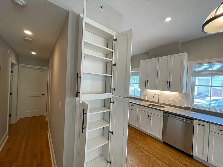 178 Brooks St #1 — Photo 30