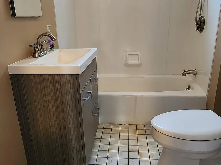 429 Cabot St #1L — Photo 5