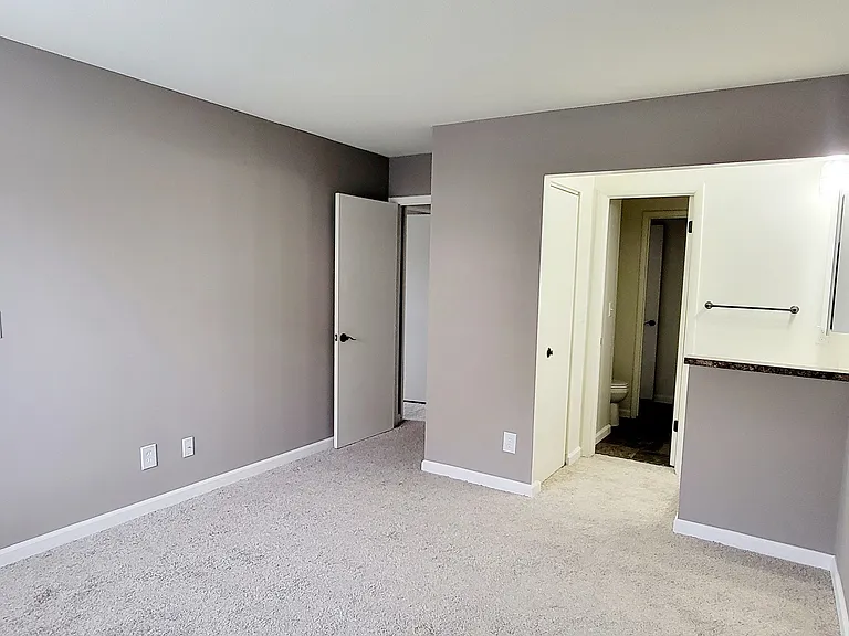 Cottonwood - Master Bedroom