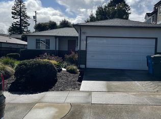 1411 Cabrillo Ave, Burlingame, CA 94010
