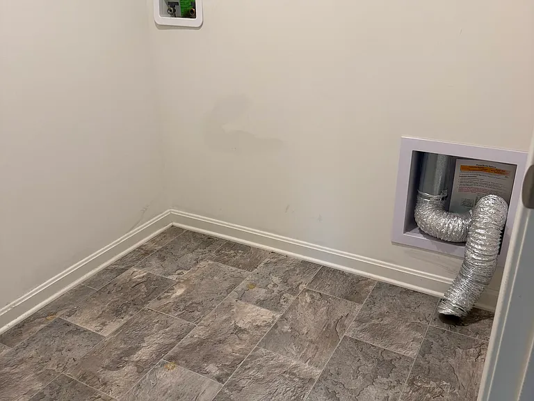 1506 Robin Rd — Photo 17