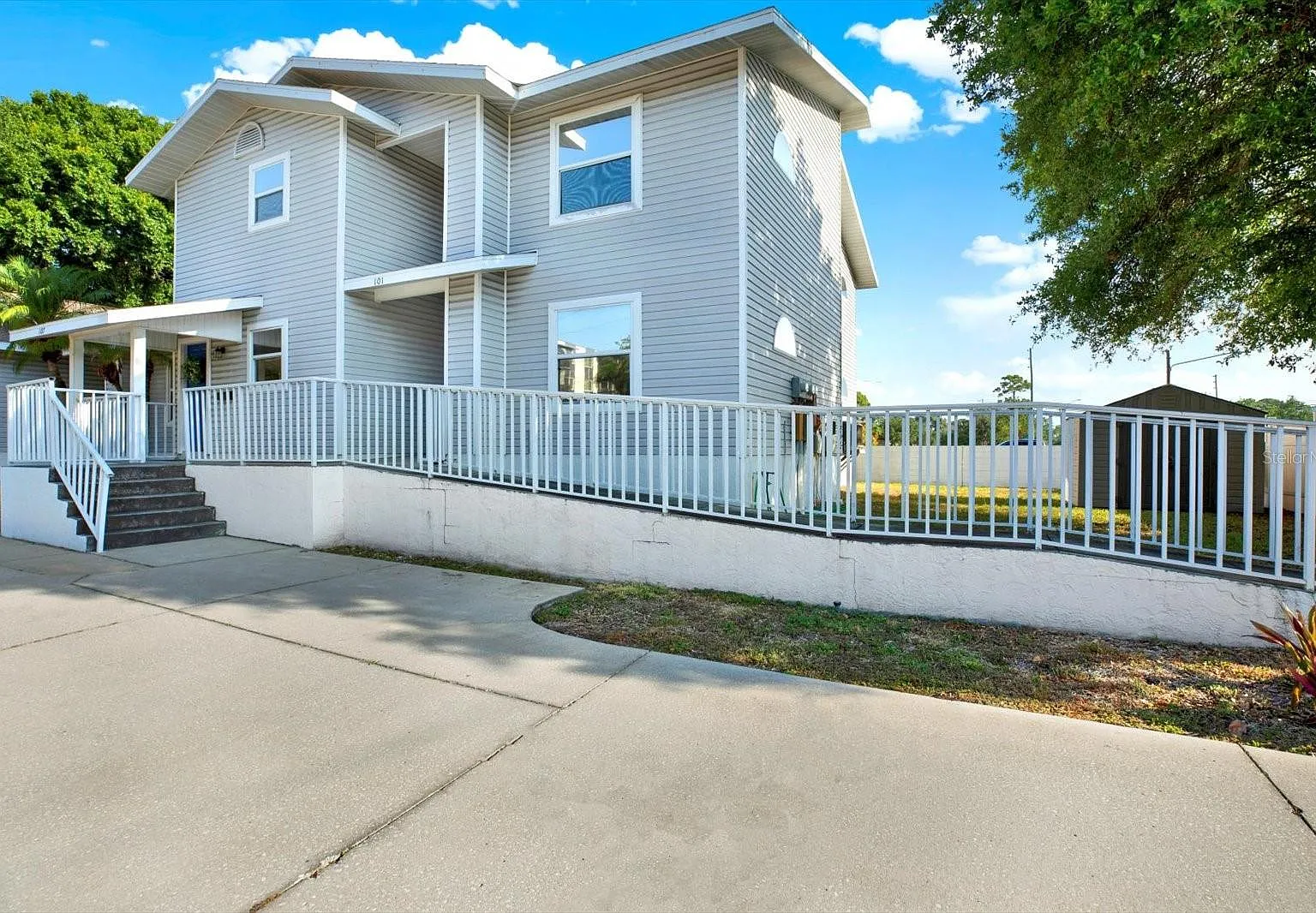 2 bed, 1122 sqft, $2,400 — Photo 2