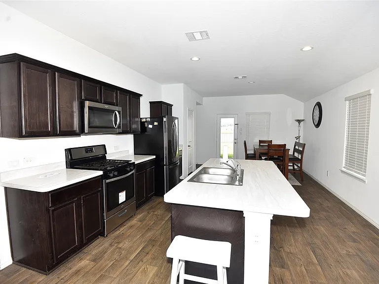 16684 Lonely Pines Dr — Photo 6