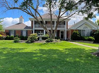 1136 S Charlemagne Dr, Lake Saint Louis, MO 63367