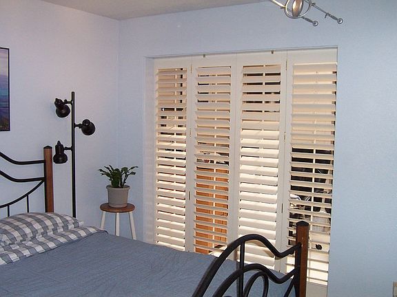 guest bedroom looking toward atrium