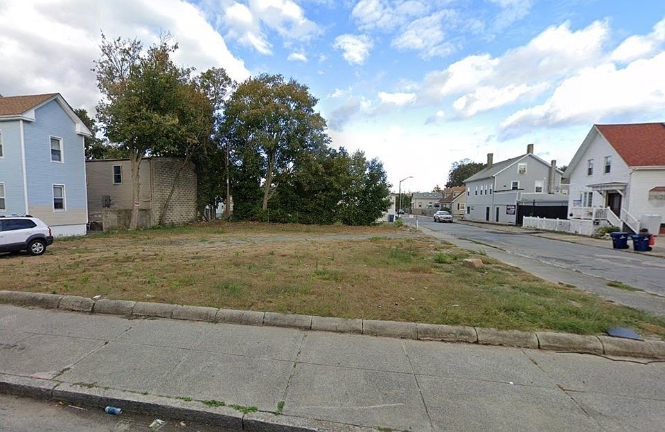 2nd image of Grinnell St