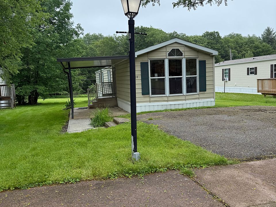 1st image of 19 Clifton Manor Dr