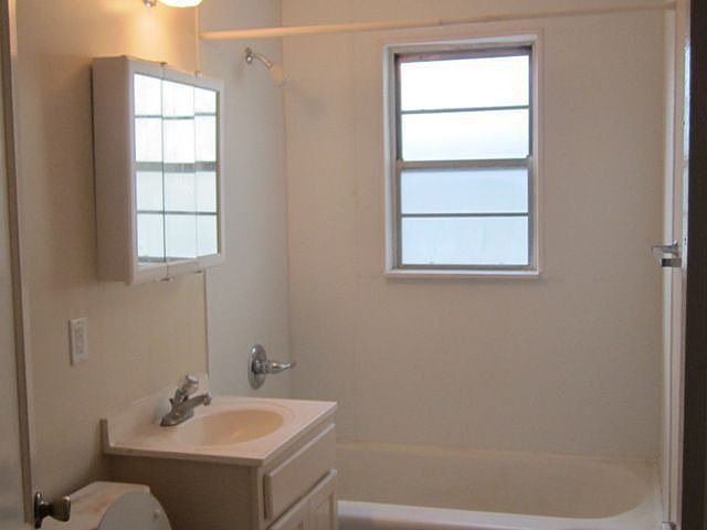 1st image of 617 Highland Ave