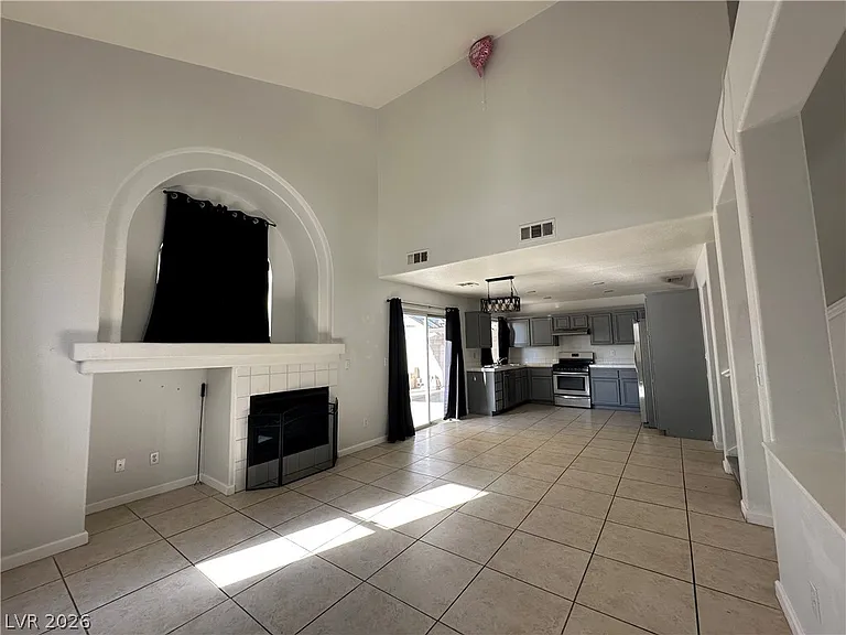 8275 Cedar Leaf Dr — Photo 5
