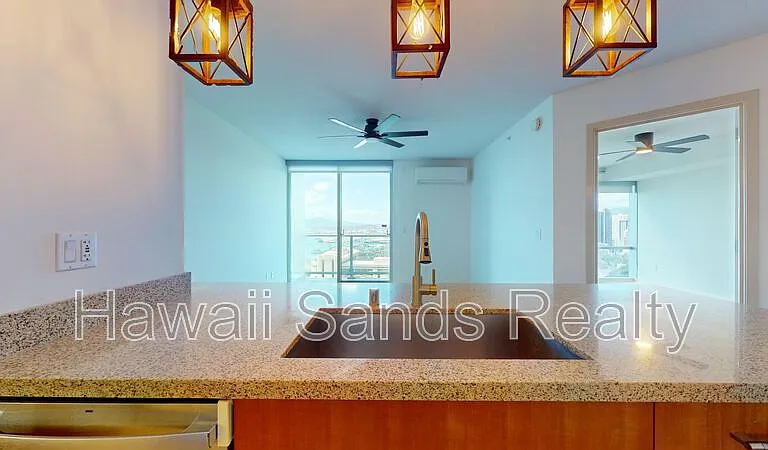 555 South St #2709 — Photo 8