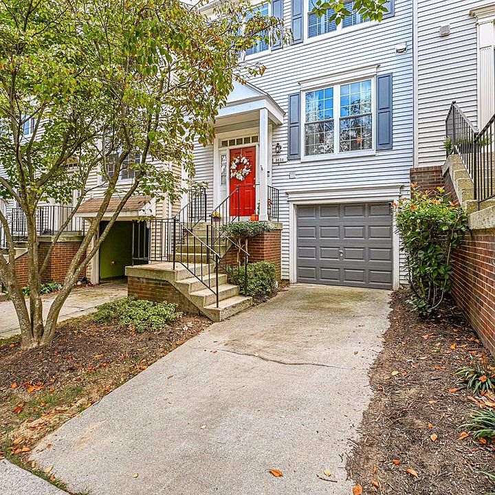 1st image of 5834 Wye Oak Commons Ct #17