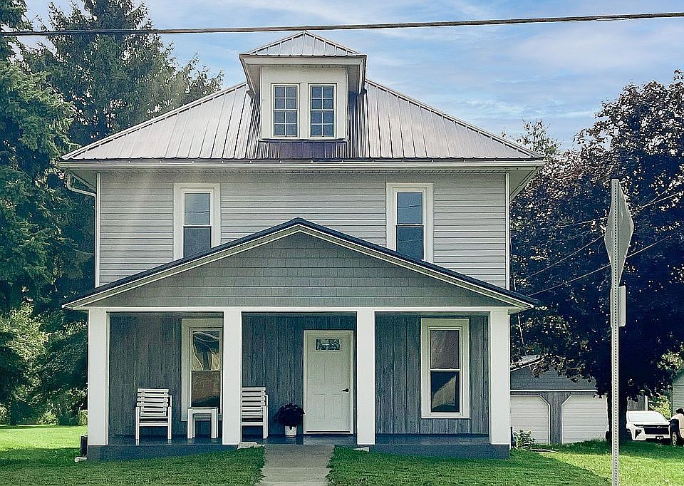 1st image of 312 Commercial St