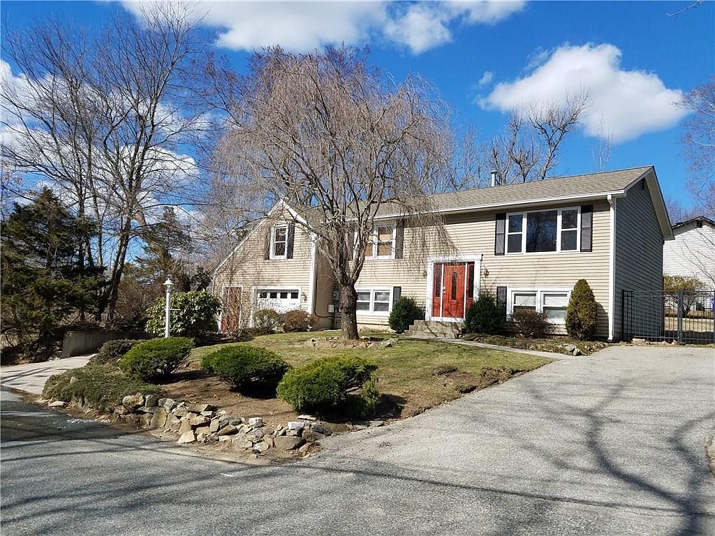 220 Greenbush Rd, West Warwick, RI 02893 Zillow