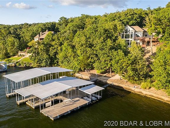 3rd image of 319 Stonebridge Ln