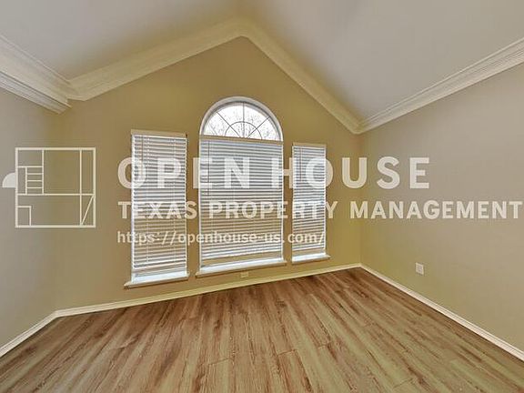 3rd image of 8206 Shoshoni Dr