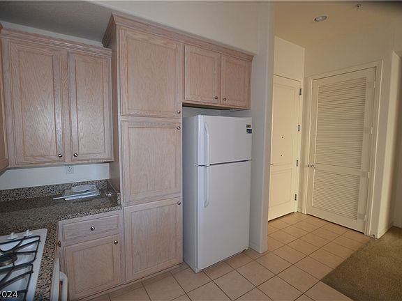 3rd image of 50 E Serene Ave Unit 208