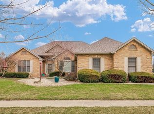 2529 Saint Andrews Rd, Urbana, IL 61802