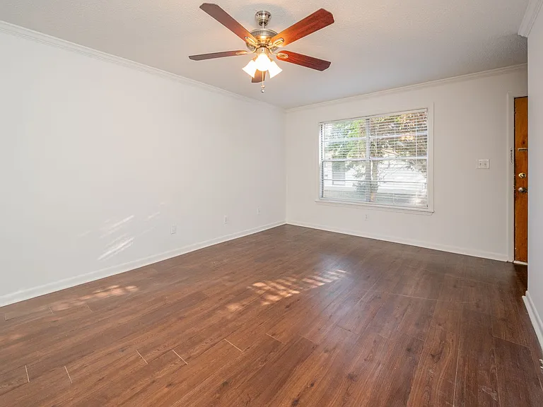 3200 Hillside Ave — Photo 21