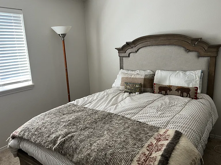 Lily Dr — Photo 5