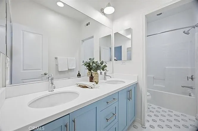 12921 Union Ave #107 — Photo 8