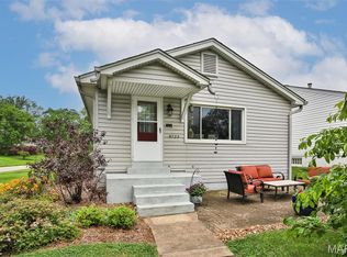 9723 Shuffle Dr, Saint Louis, MO 63123