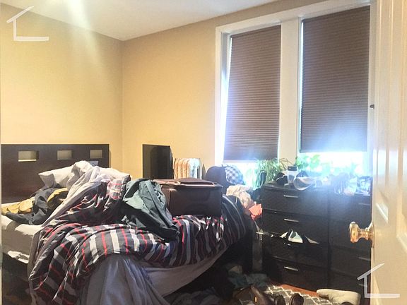 5th image of 15 Egmont St APT 1