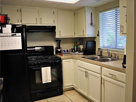 4th image of 220 N Idlewood Ave APT 202