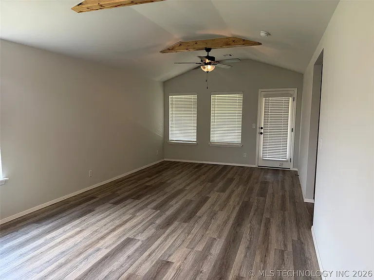 1640 E 140th Pl — Photo 6