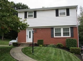 459 Crestview Dr, Pittsburgh, PA 15239