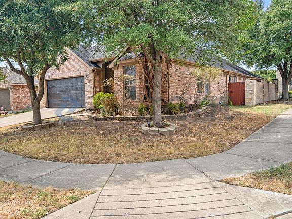 3rd image of 413 Hickory Ln