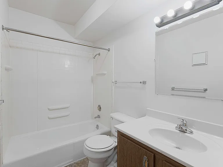 945 S 12th St #6 — Photo 15