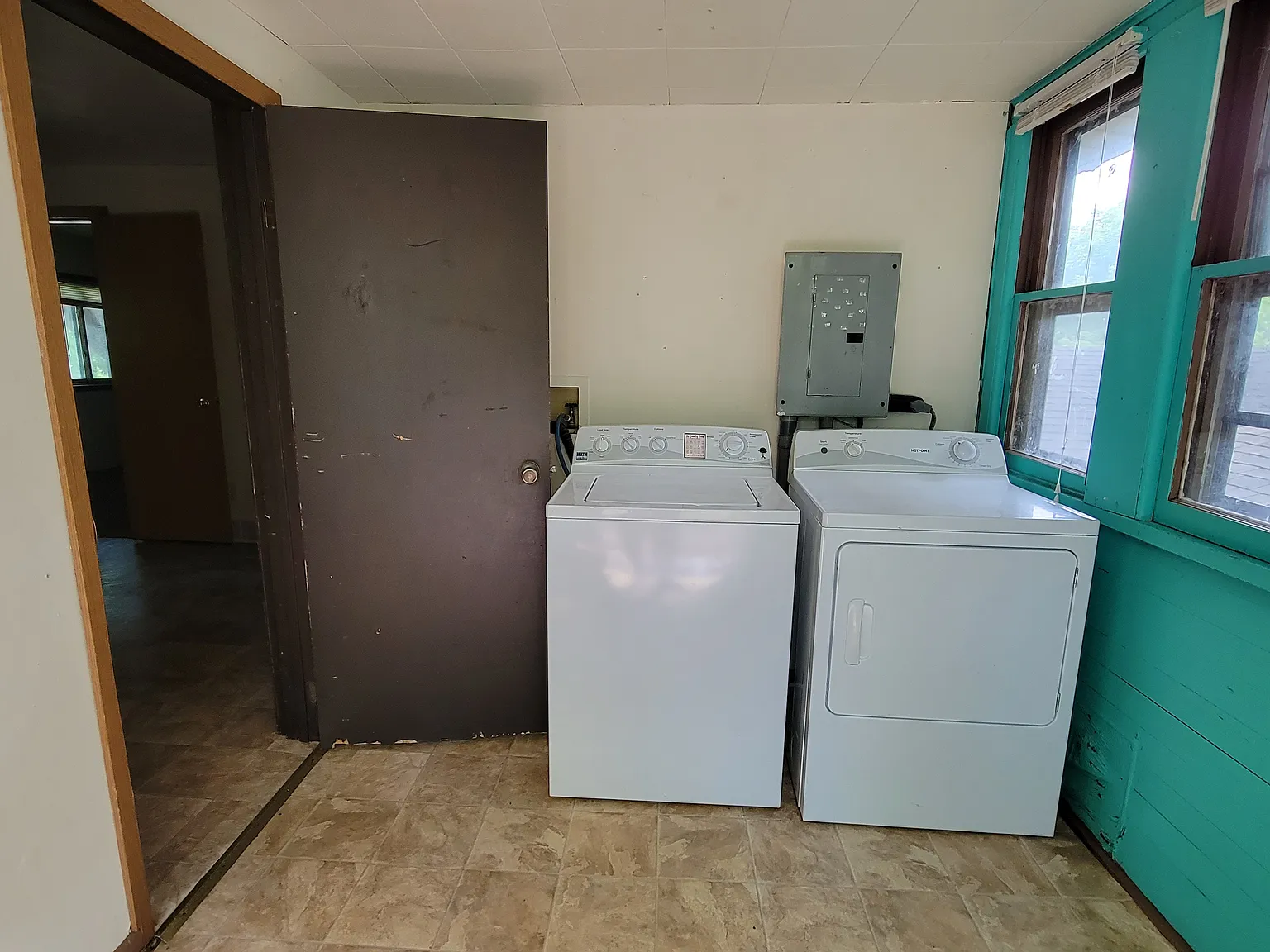 4 bed, $870 — Photo 3
