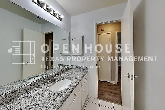 712 Bluebonnet Dr — Photo 16