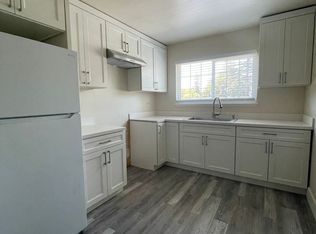 999SON, Santa Rosa, CA 95404
