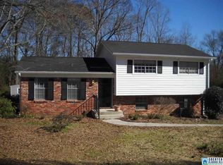 517 Creekview Ln, Pelham, AL 35124