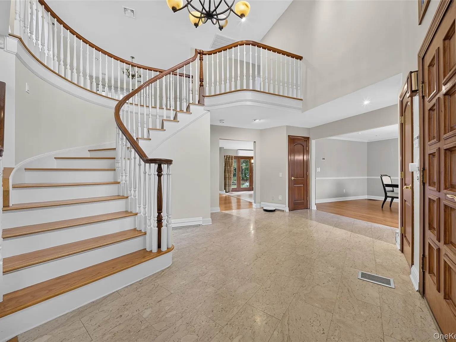 4 bed, 3.5 bath, 3323 sqft, $9,000 — Photo 3