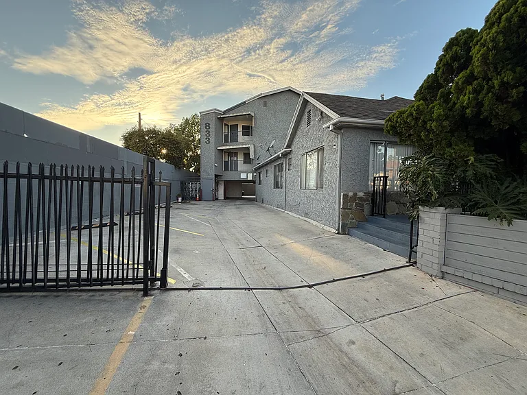 833 N Normandie Ave #8AA — Photo 7