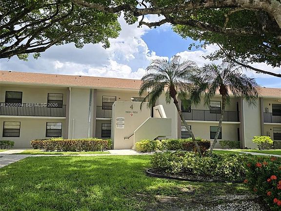 4th image of 9830 W McNab Rd #208