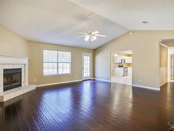 5th image of 7372 Peterson Ln