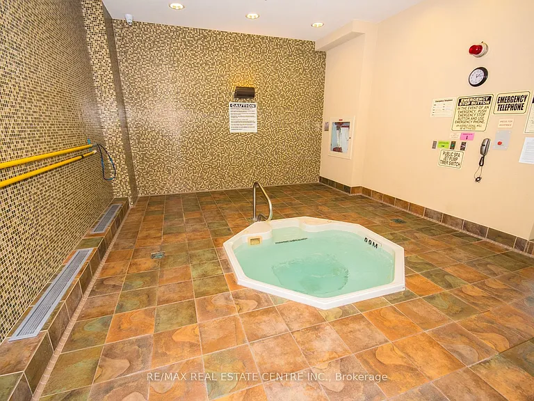 339 Rathburn Rd W #705 — Photo 12