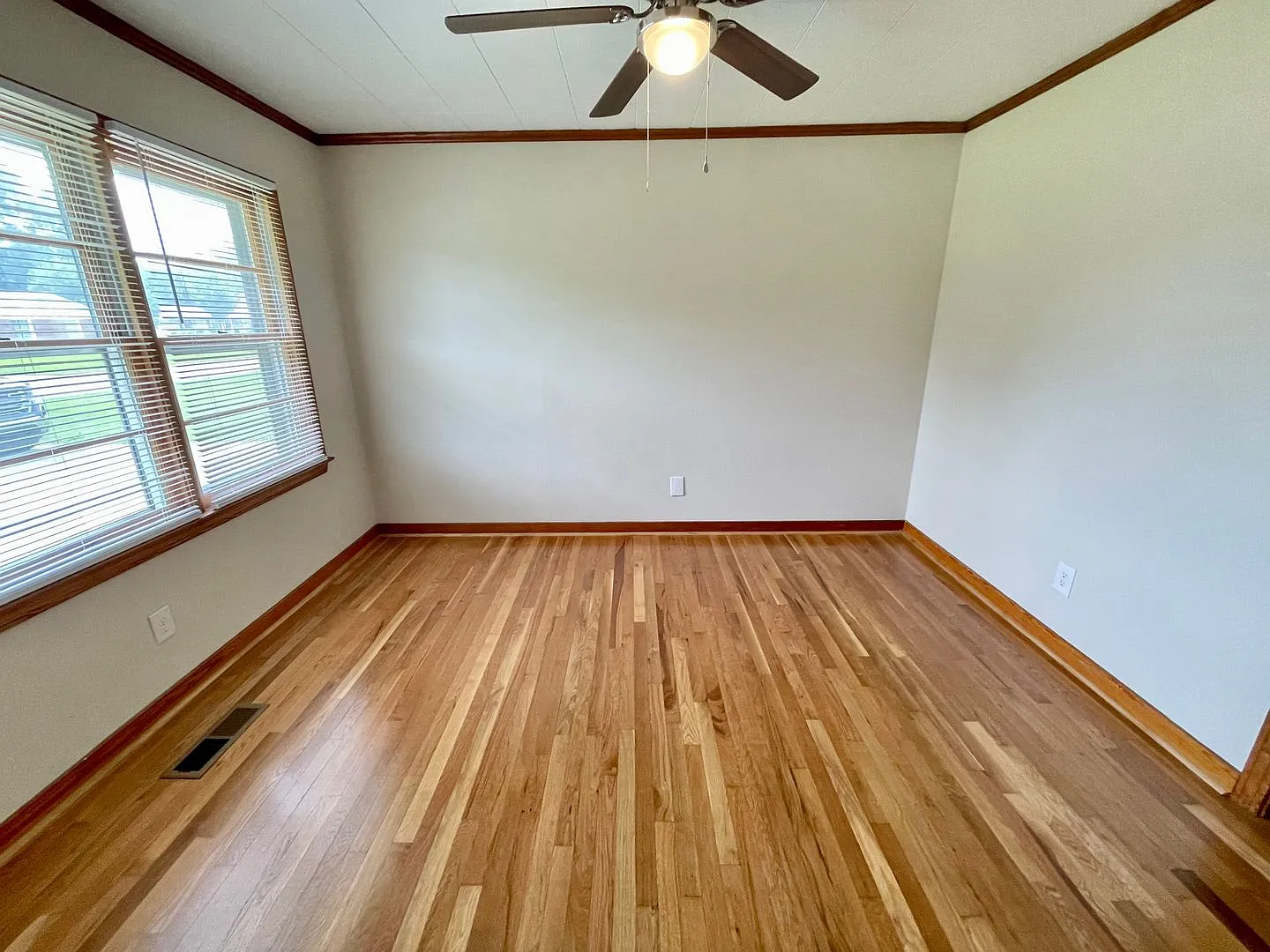 3 bed 2 bath home in Athens in lovely subdivision! — Photo 4