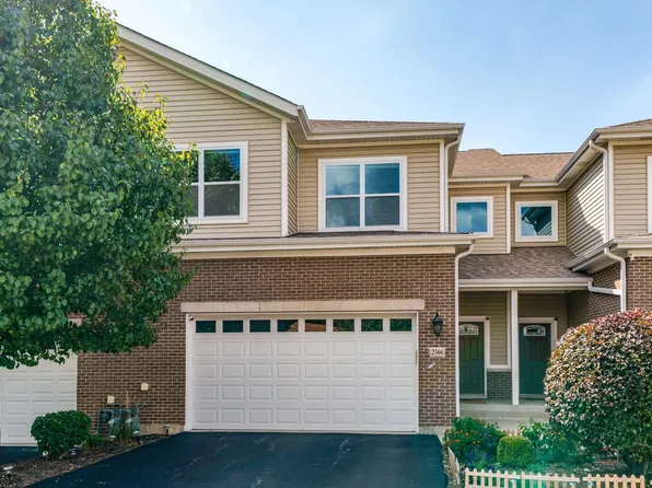 2366 N Newberry Ln, Palatine, IL 60074