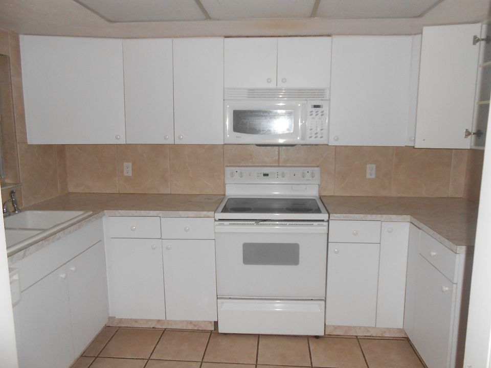 2nd image of 7802 Bristol Ct