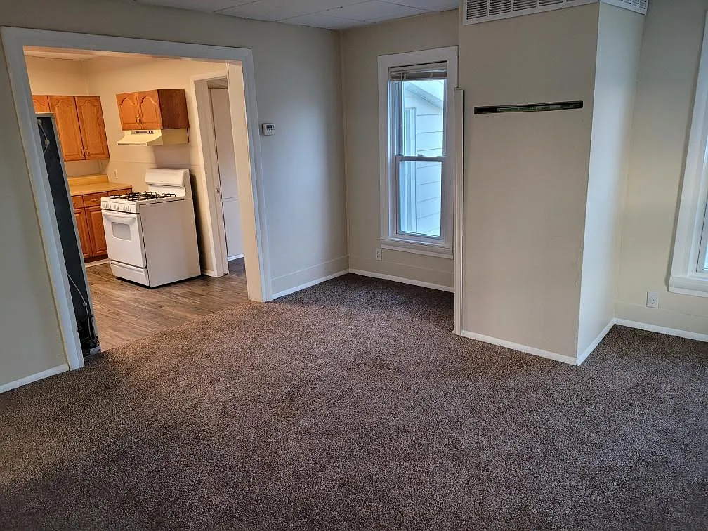 2 bed, 910 sqft, $1,000 — Photo 4